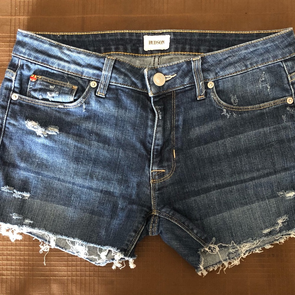 Hudson Krista size 30 distressed denim cutoffs